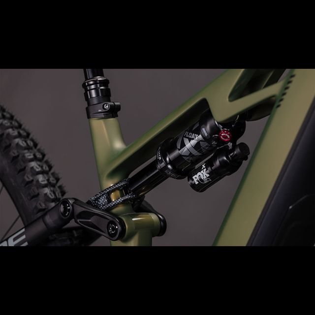 CUBE Stereo Hybrid ONE44 HPC TM 800 sähköpyörä CUBE Stereo Hybrid ONE44 HPC TM 800 sähköpyörä